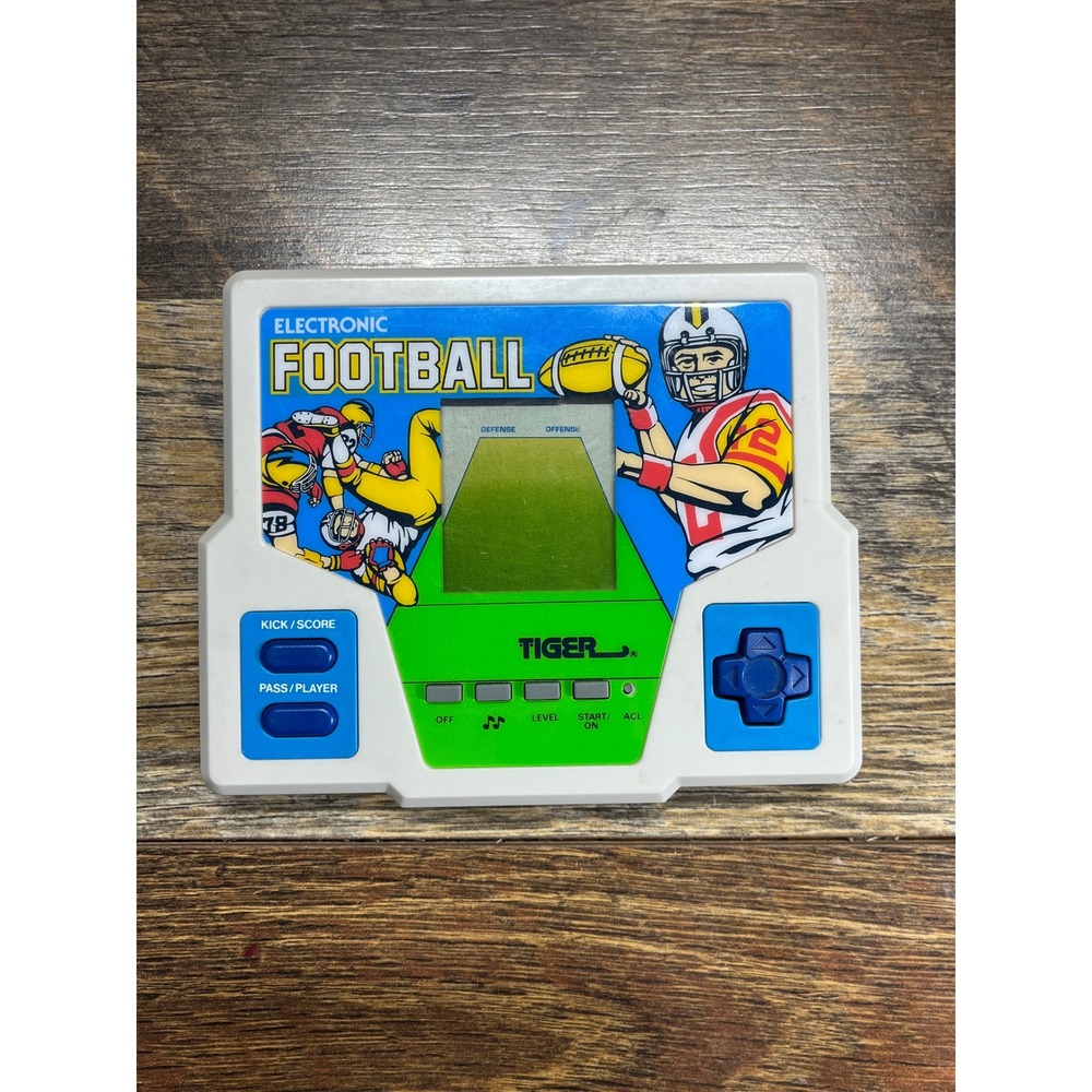 Vintage 1987 Tiger Electronics Football Handheld LCD Video Game Retro Sports Toy